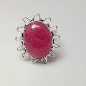 Vintage Pink Oval Cabochon with Wavy Bezel Setting, Silver Tone size 8.5 Band